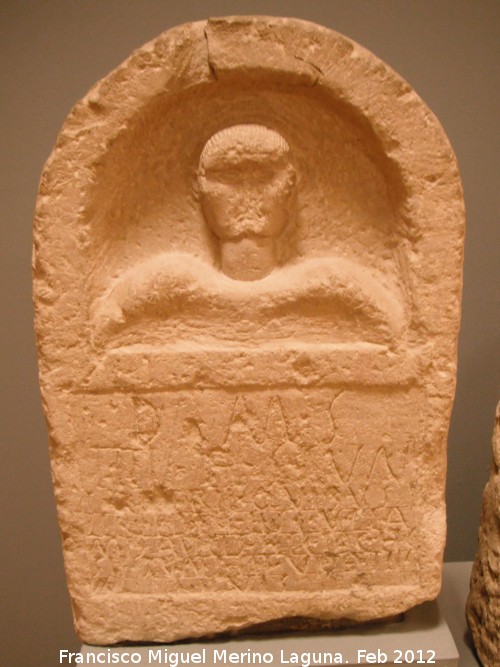 Las Molineras - Las Molineras. Estela funeraria romana. Museo Arqueolgico Provincial de Jan