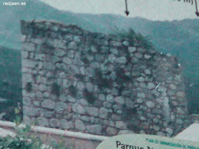 Murallas de Quesada - Murallas de Quesada. Torren del Mirador de la Baranda antes de reconstruir