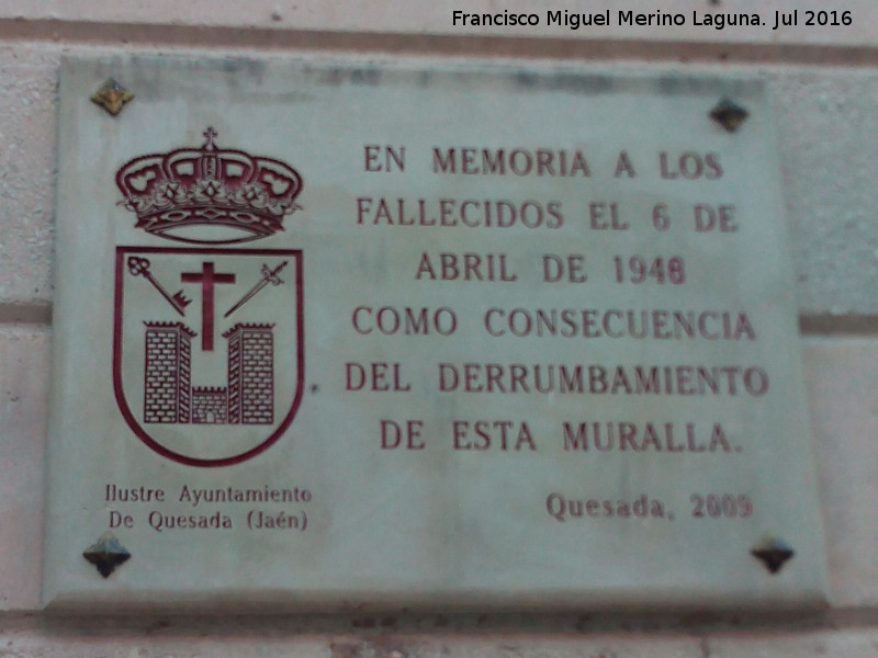 Murallas de Quesada - Murallas de Quesada. Placa en la Calle del Cinto