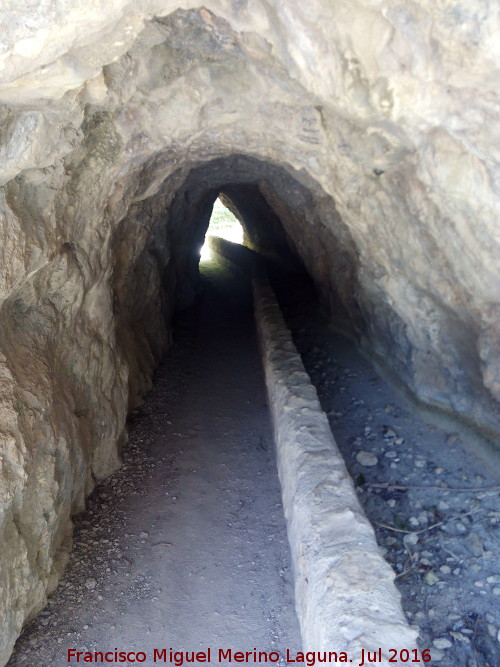 Cueva del Agua - Cueva del Agua. Tnel de acceso
