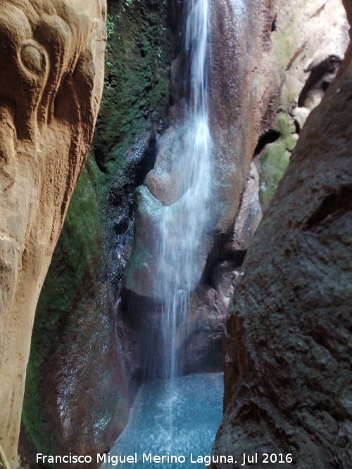 Cueva del Agua - Cueva del Agua. Cascada