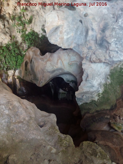 Cueva del Agua - Cueva del Agua. Formaciones rocosas