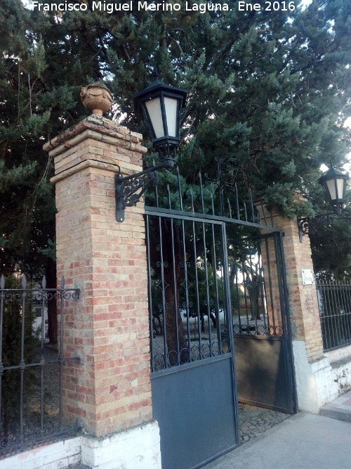 Cementerio de Torreperogil - Cementerio de Torreperogil. Puerta