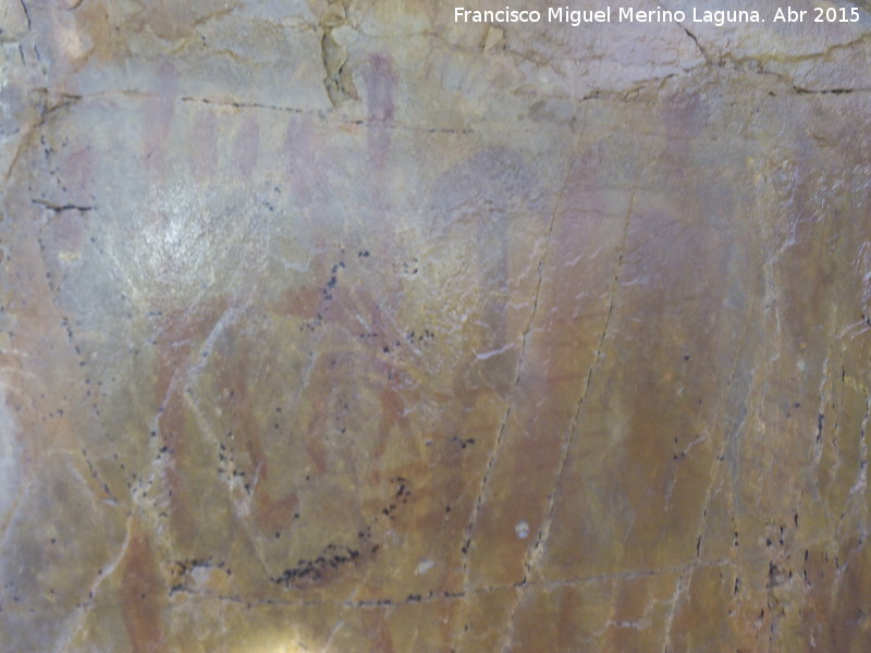 Pinturas rupestres del Abrigo de la Cueva del Santo Grupo II - Pinturas rupestres del Abrigo de la Cueva del Santo Grupo II. Parte superior del panel