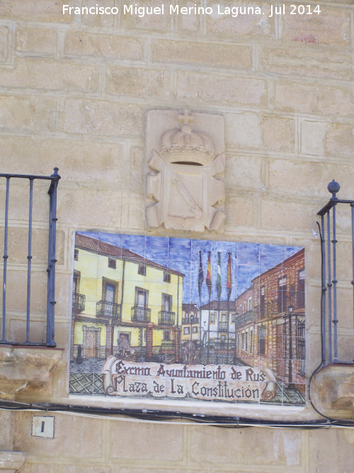 Ayuntamiento de Rus - Ayuntamiento de Rus. Escudo y azulejos