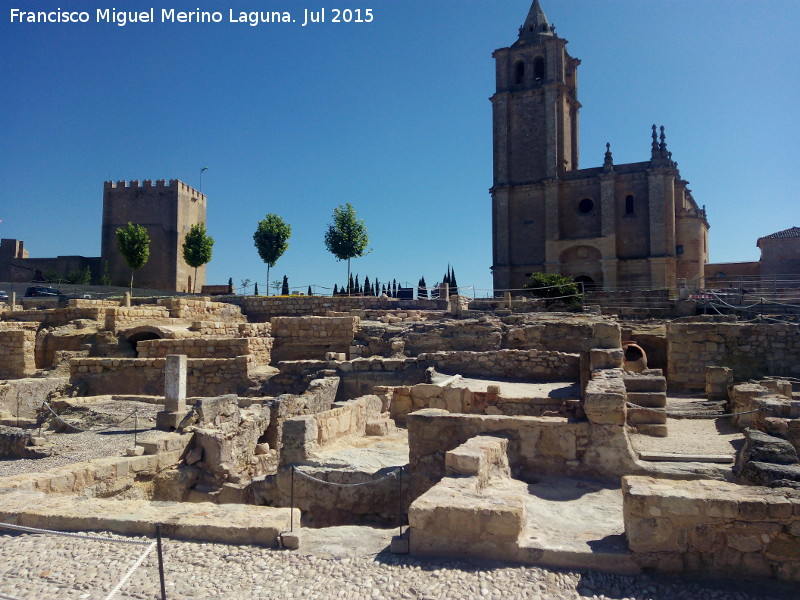 La Mota. Palacio de los Abades - La Mota. Palacio de los Abades. 