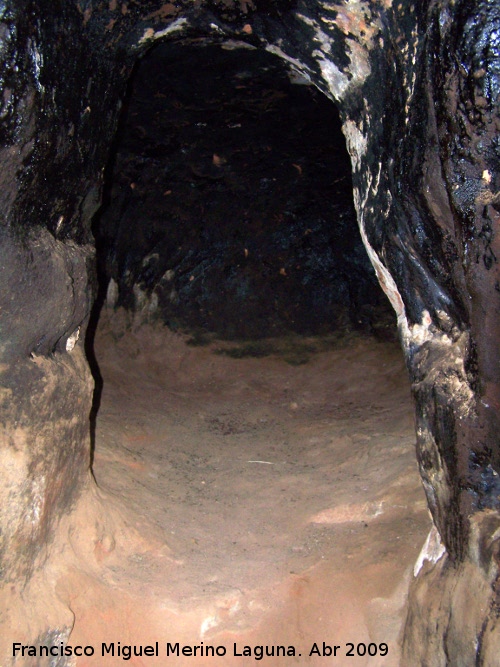 Oratorio visigodo de Valdecanales - Oratorio visigodo de Valdecanales. Habitculo primero del interior de la baslica