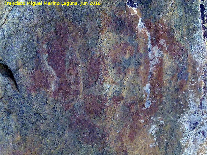 Pinturas rupestres de la Graja de Miranda I - Pinturas rupestres de la Graja de Miranda I. Cara del antropomorfo derecho