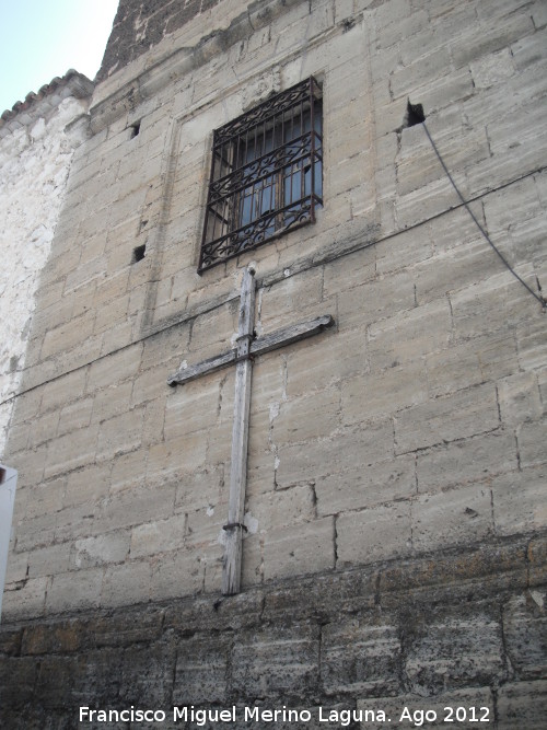 Iglesia de Santiago Apostol - Iglesia de Santiago Apostol. Cruz de los caidos