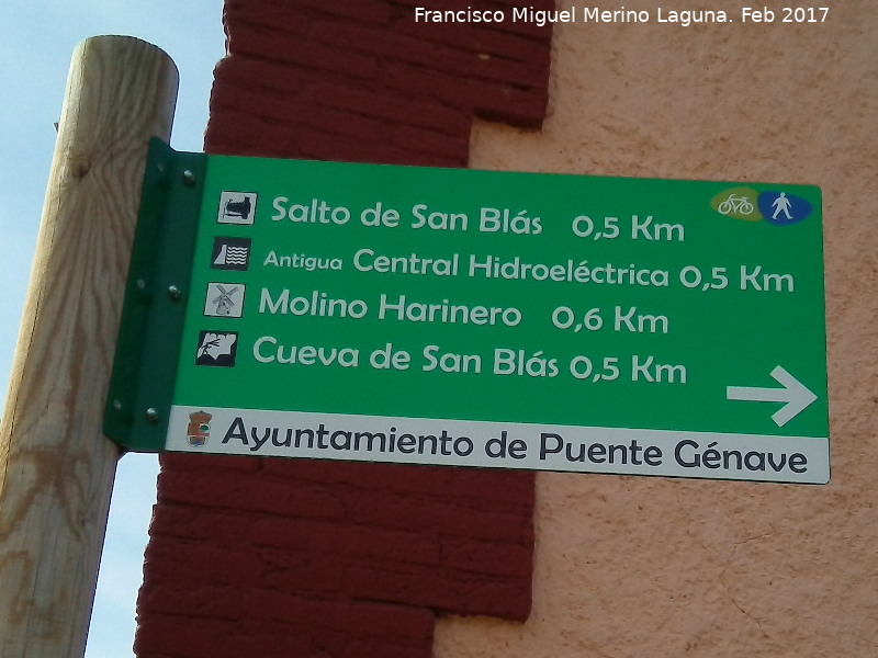 Cueva de San Blas - Cueva de San Blas. Cartel de senderismo