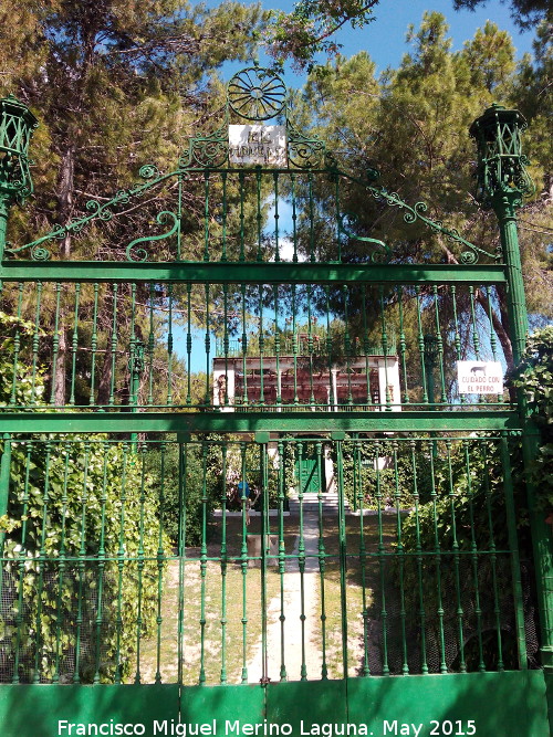 Casera El Abuelo - Casera El Abuelo. Puerta de reja