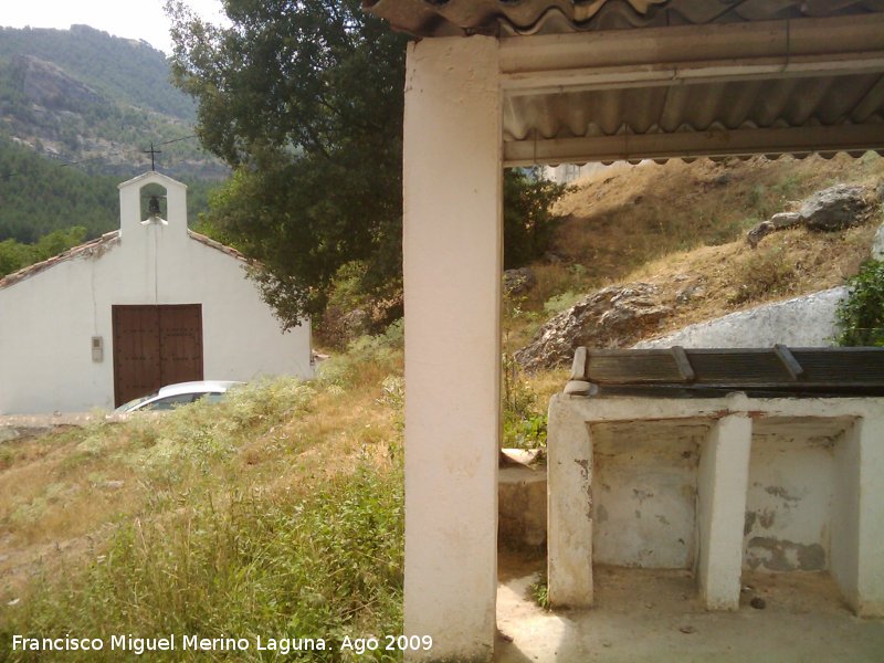 Aldea Los Anchos - Aldea Los Anchos. Iglesia y lavadero pblico