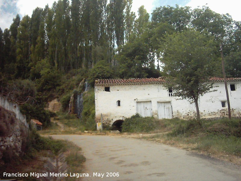 Molino de Miller - Molino de Miller. Junto a la cascada de agua que le da la energa para mover sus piedras