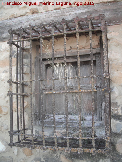 Cortijo de Torralba - Cortijo de Torralba. Reja de rosetas