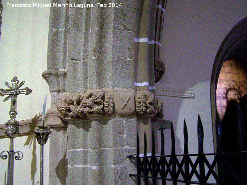 Iglesia de San Esteban - Iglesia de San Esteban. Cruz de San Andrs