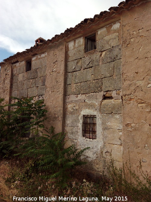 Cortijo de Santa Olalla - Cortijo de Santa Olalla. Construccin con lajas de piedra rectangulares