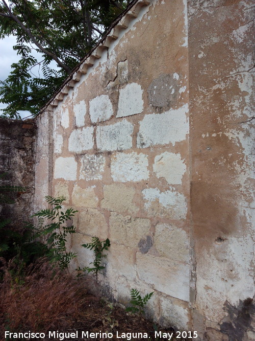Cortijo de Santa Olalla - Cortijo de Santa Olalla. Construccin con lajas de piedra rectangulares