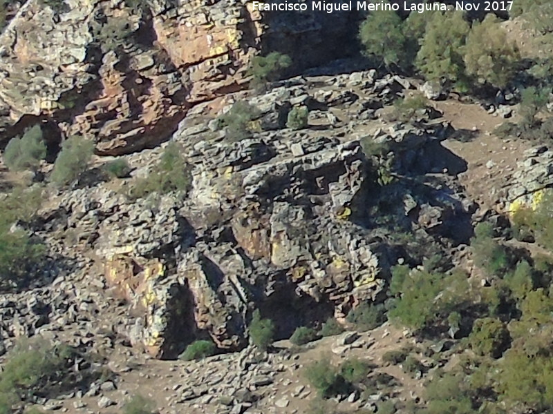 Pinturas rupestres del Cerro de la Caldera - Pinturas rupestres del Cerro de la Caldera. Desde el Cerro de las Minas