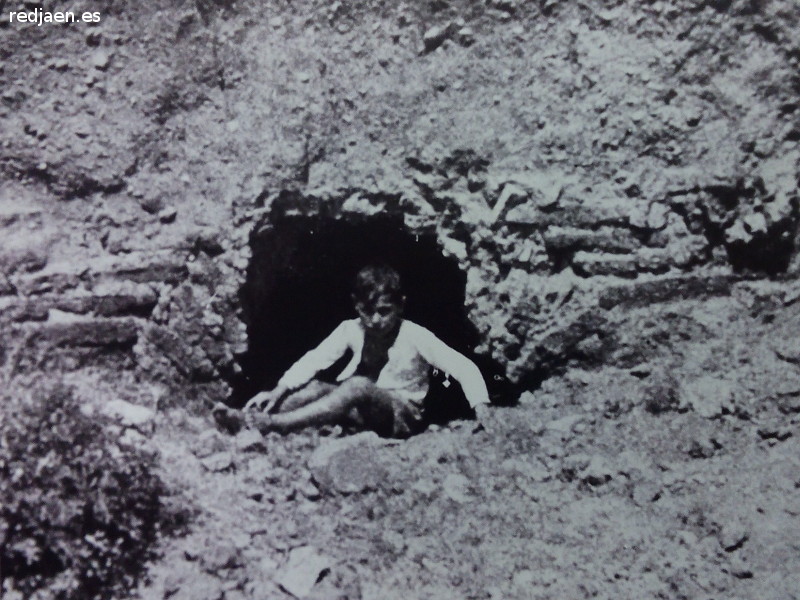 Hornos Romanos - Hornos Romanos. Gimnez Reina: Memoria Arqueolgica 1946. Boca del horno