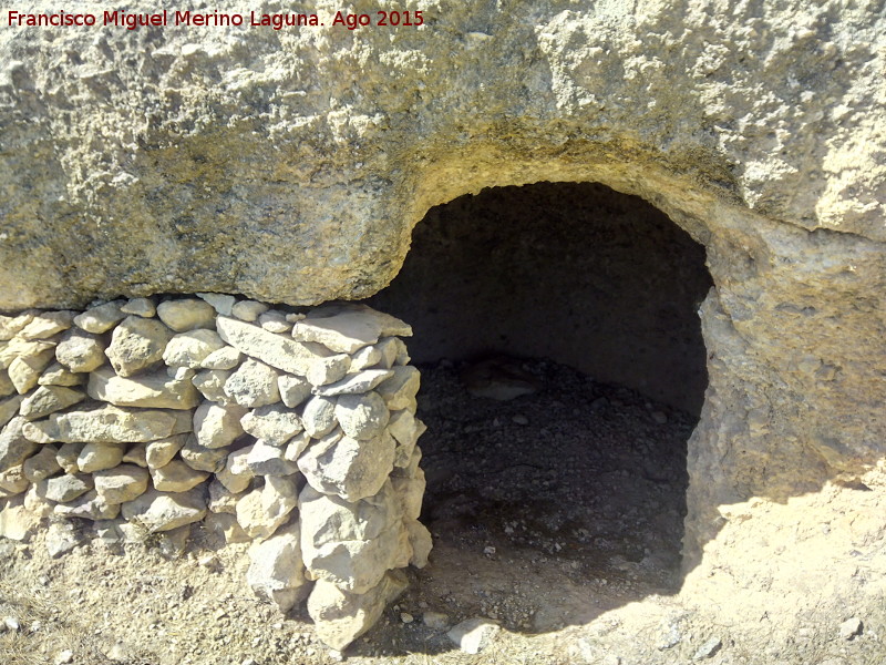 Casa cueva de la Hoya de la Sierra I - Casa cueva de la Hoya de la Sierra I. Albarrada y entrada