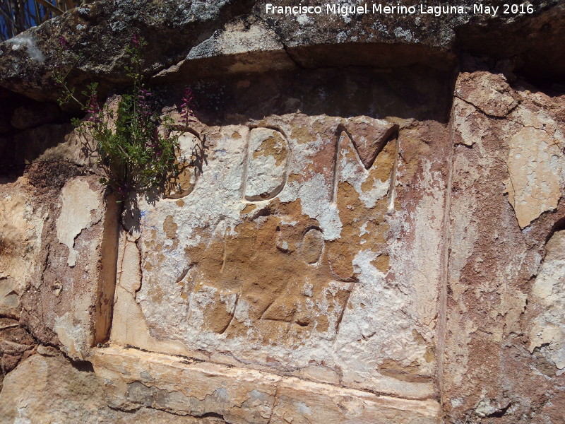 Fuente de Montefuerte - Fuente de Montefuerte. Inscripcin con el ao