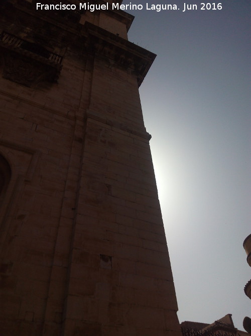 Catedral de Jan. Torre Sin Campanas - Catedral de Jan. Torre Sin Campanas. Gnomon