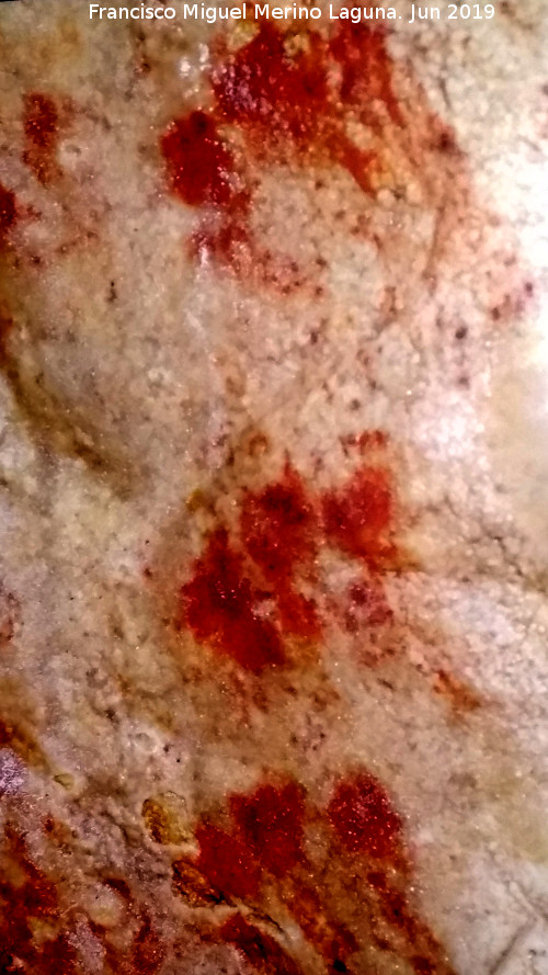 Pinturas rupestres y petroglifos de la Cueva de Doa Trinidad - Pinturas rupestres y petroglifos de la Cueva de Doa Trinidad. 