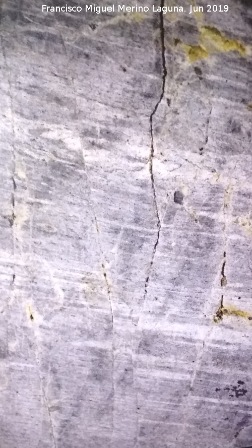 Pinturas rupestres y petroglifos de la Cueva de Doa Trinidad - Pinturas rupestres y petroglifos de la Cueva de Doa Trinidad. Figura humana fememina