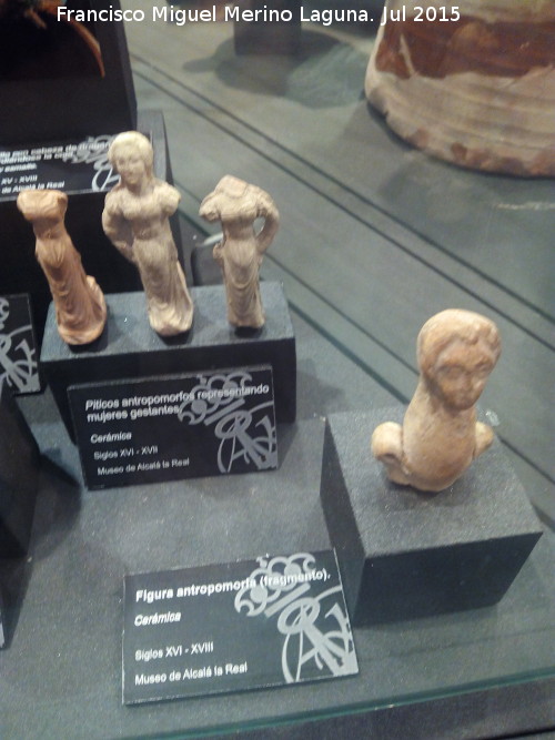 Museo de la Ciudad - Museo de la Ciudad. Figurillas humanas siglos XVI - XVIII