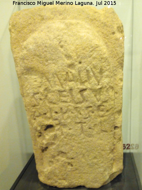 Museo de la Ciudad - Museo de la Ciudad. Ara funeraria romana del siglo I a.C.