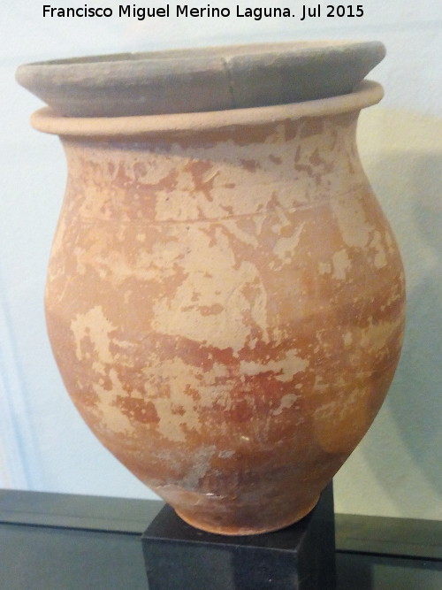 Museo de la Ciudad - Museo de la Ciudad. Urna funeraria ibera con tapadera