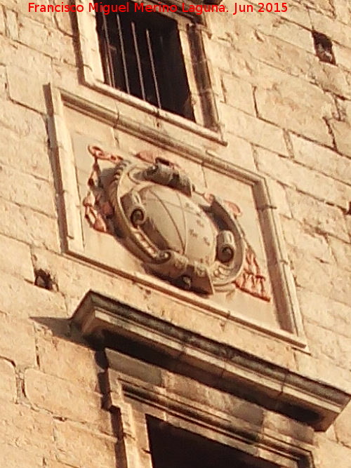 Baslica de San Ildefonso. Torre campanario - Baslica de San Ildefonso. Torre campanario. Escudo del obispo Bernardo de Sandoval y Rojas