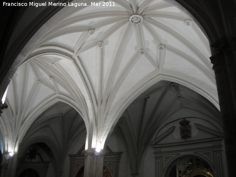 Baslica de San Ildefonso. Interior - Baslica de San Ildefonso. Interior. Bveda de crucera