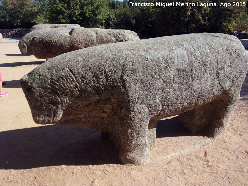 Toros de Guisando - Toros de Guisando. Cuarto