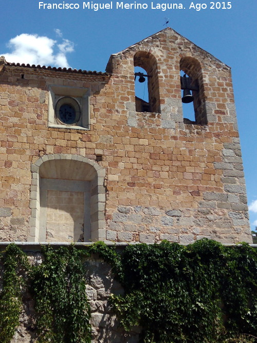 Ermita de San Segundo - Ermita de San Segundo. Espadaa y puerta cegada