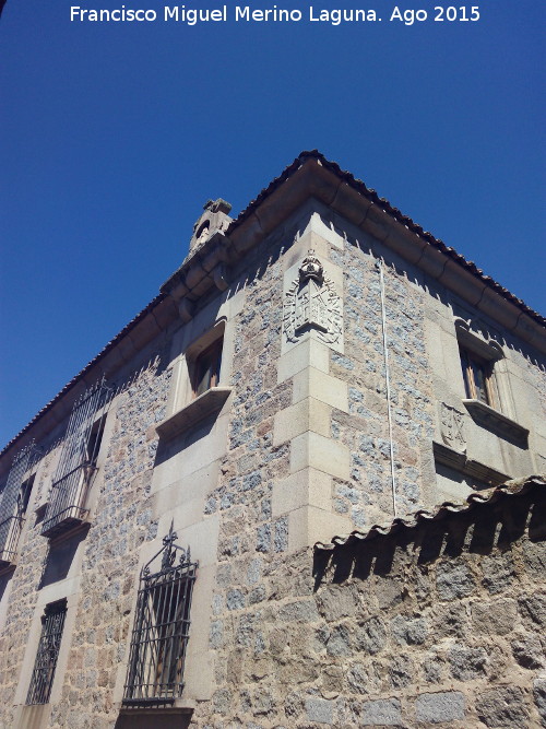 Palacio de Travesedo y Silvela - Palacio de Travesedo y Silvela. Esquina