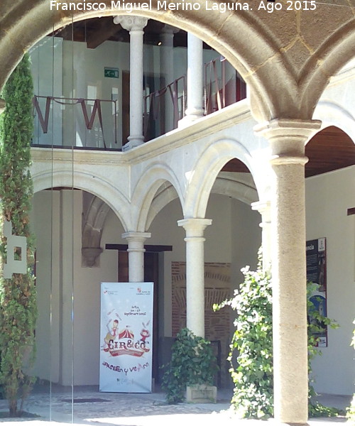 Palacio de los Verdugo - Palacio de los Verdugo. Patio