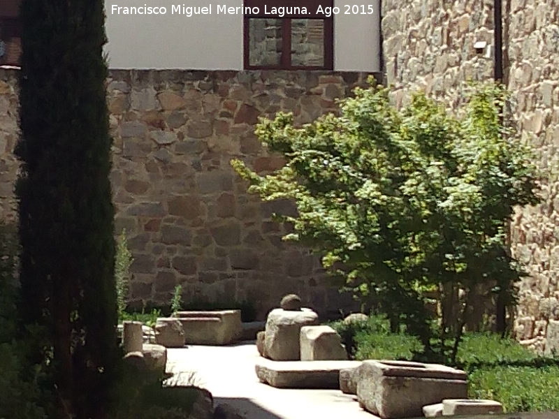 Palacio de los Verdugo - Palacio de los Verdugo. Piezas arqueolgicas