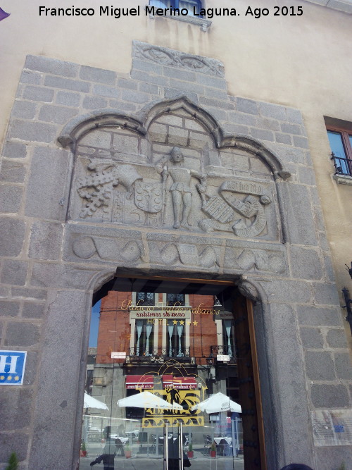 Palacio de Valderrbanos - Palacio de Valderrbanos. Portada