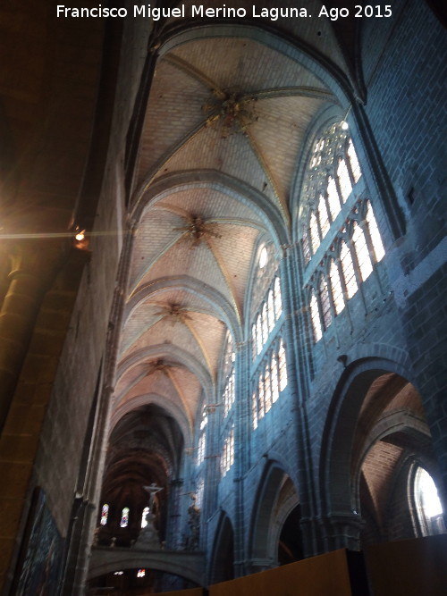 Catedral de vila - Catedral de vila. Nave central