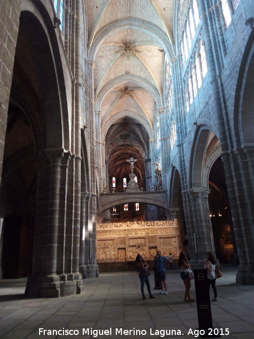 Catedral de vila - Catedral de vila. Nave central