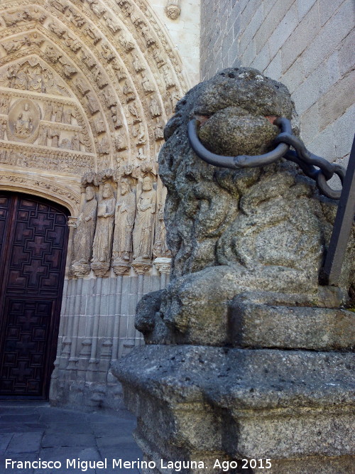 Catedral de vila. Puerta Norte - Catedral de vila. Puerta Norte. Len