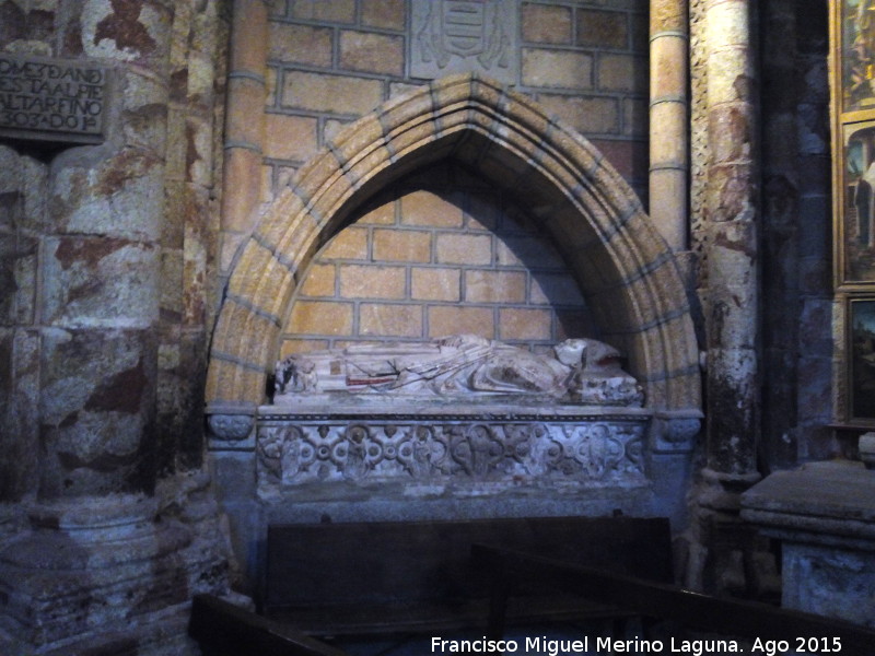 Catedral de vila. Capilla de la Asuncin - Catedral de vila. Capilla de la Asuncin. Sepulcro