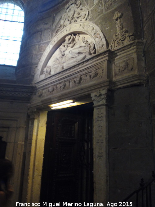 Catedral de vila. Capilla del Sagrario - Catedral de vila. Capilla del Sagrario. Entrada a la Capilla del Sagrario