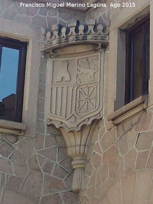 Edificio de Hacienda - Edificio de Hacienda. Escudo