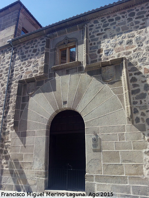 Palacio de los Almarza - Palacio de los Almarza. Portada