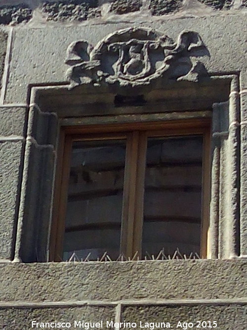 Palacio de los Almarza - Palacio de los Almarza. Ventana