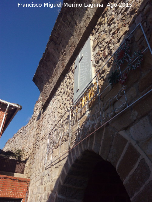 Puerta de San Miguel - Puerta de San Miguel. Cruz