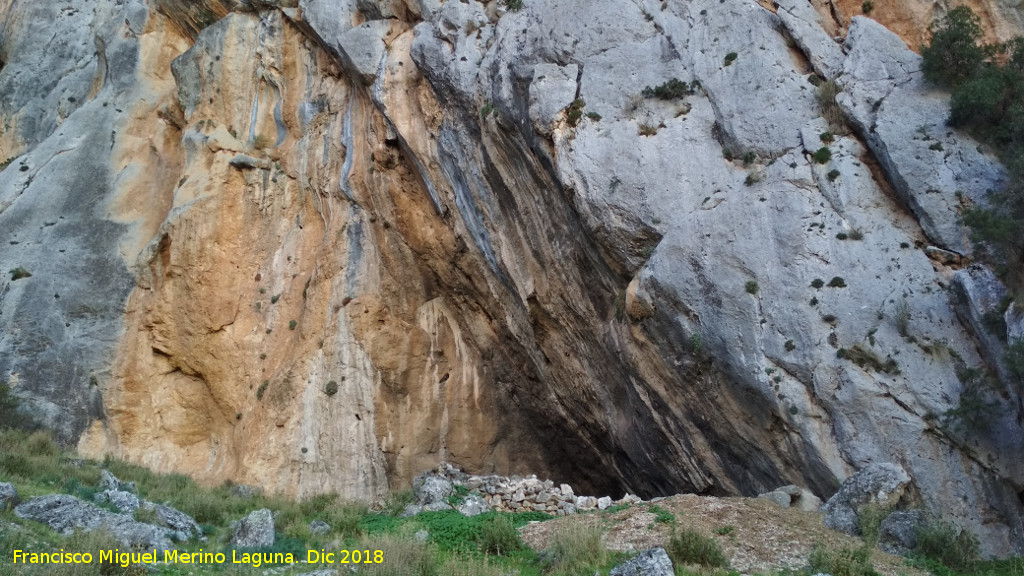 Cueva del Portillo - Cueva del Portillo. 