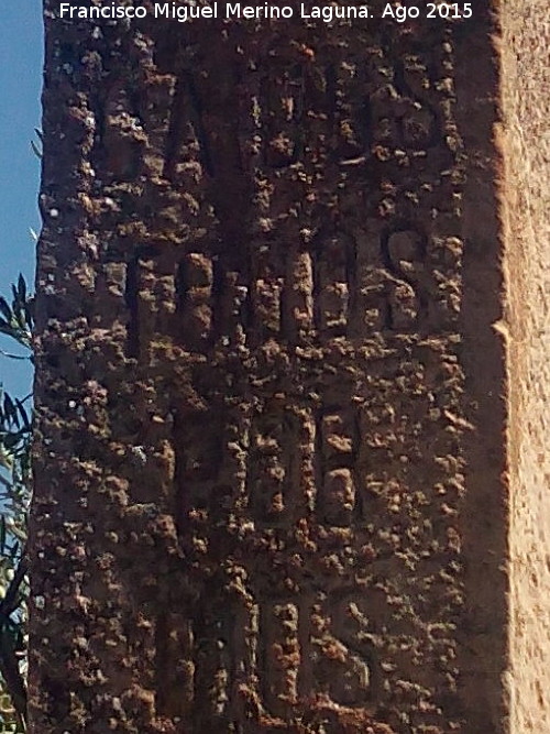 Cruz de la Vega Caave - Cruz de la Vega Caave. Inscripcin del pilar